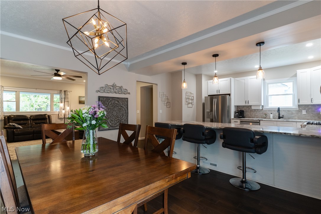 Washington Park Blvd - Residential