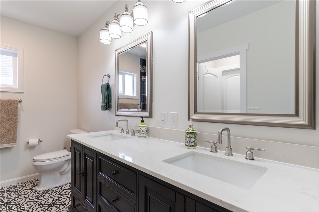 Washington Park Blvd - Residential