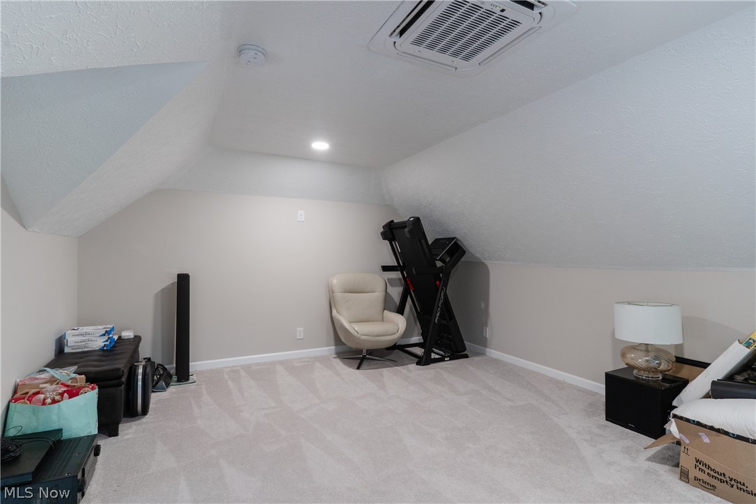 Washington Park Blvd - Residential