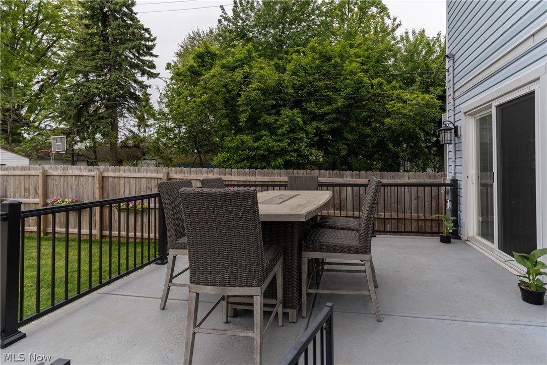 Washington Park Blvd - Residential