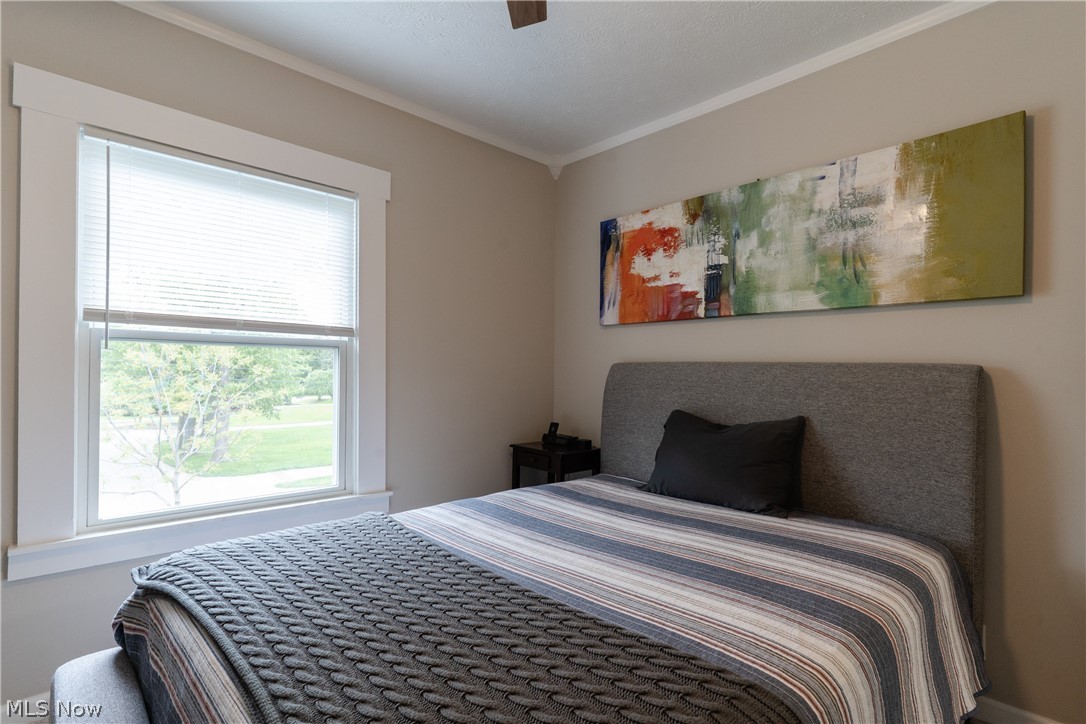 Washington Park Blvd - Residential