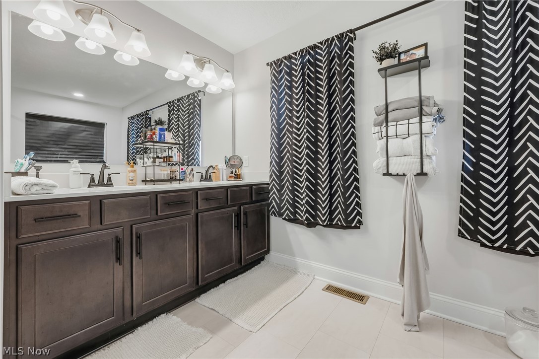 Saint James Place #13 - Residential