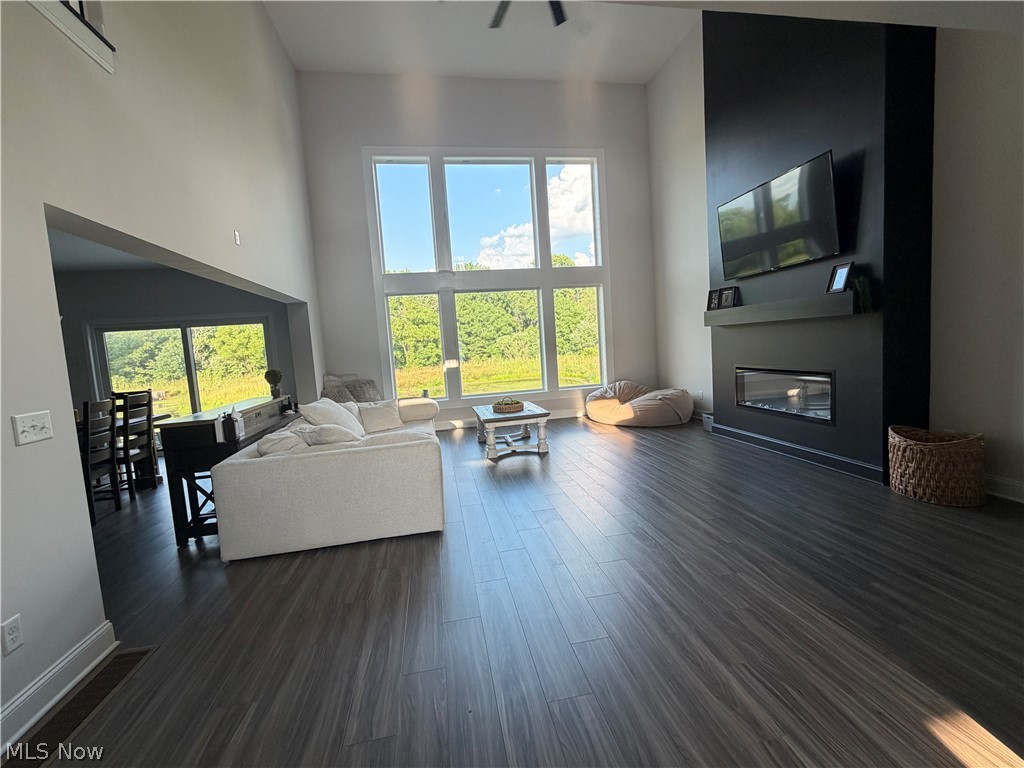 Saint James Place #13 - Residential