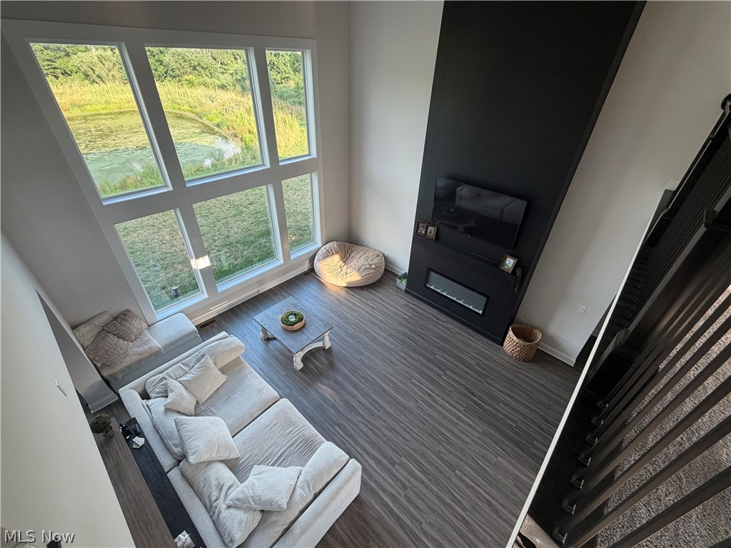 Saint James Place #13 - Residential