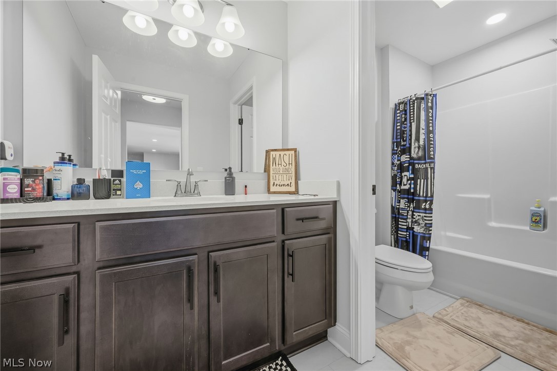 Saint James Place #13 - Residential