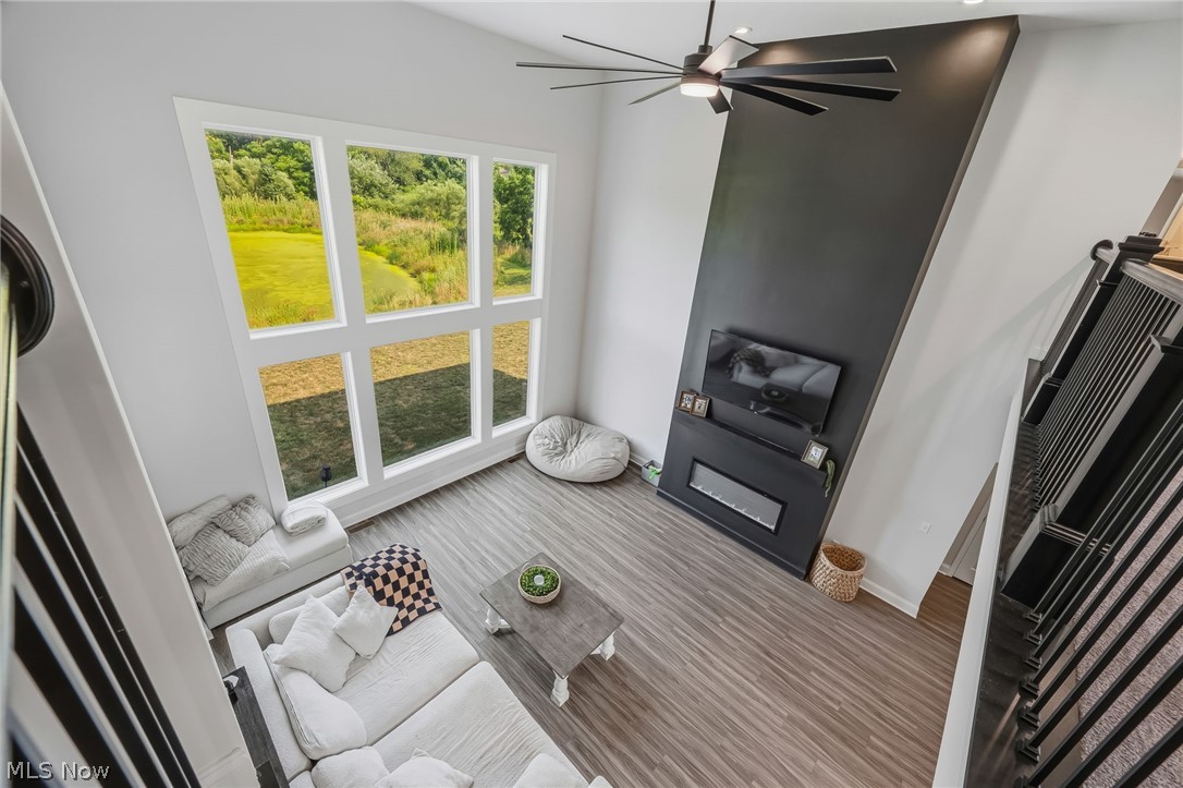 Saint James Place #13 - Residential