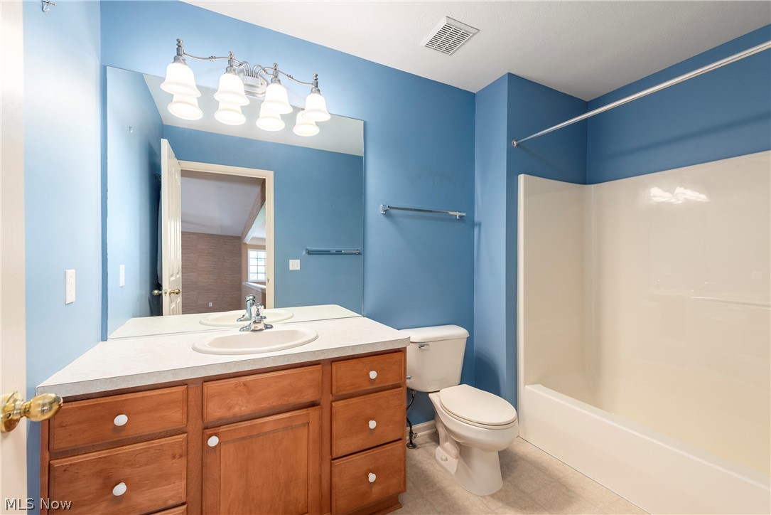 The Eagles Club At Quail Hollow Condo - Residential