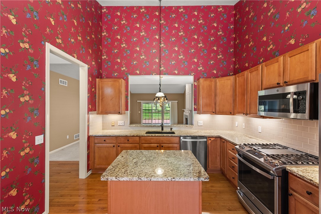 The Eagles Club At Quail Hollow Condo - Residential