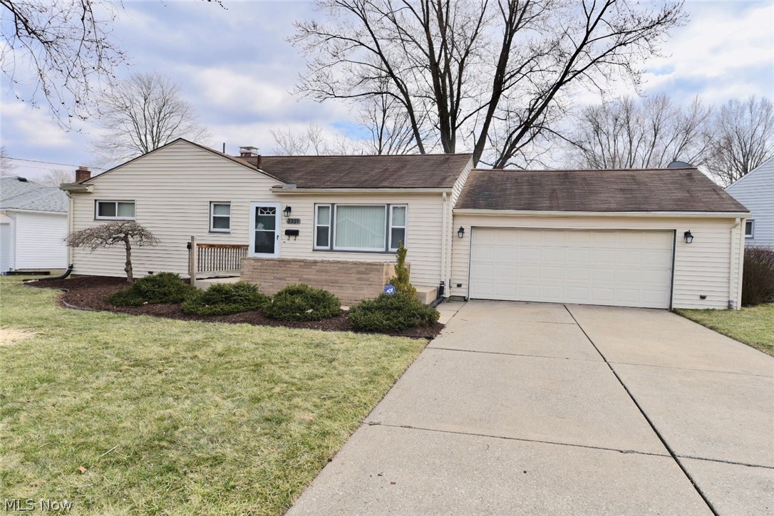 Phenomenal ranch home looking for a new owner to appreciate the true pride in ownership noted throughout. Inviting curb appeal welcomes you into a spacious living room with beautiful hardwood flooring which leads to a well equip eat in kitchen. Three ample sized bedrooms and generously sized full bath with dual sinks and plenty of counter space. Finished  basement with full bath is a huge added bonus. This is truly a must see. Don’t miss the opportunity to make this fabulous property your new home sweet home.