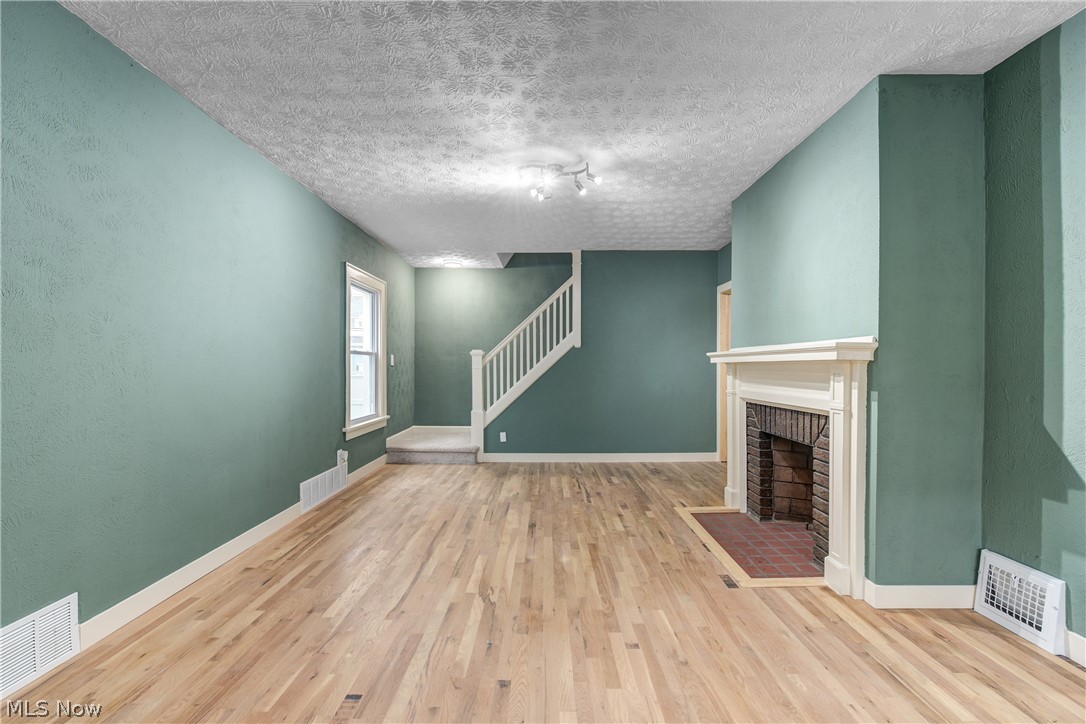 Meadowbrook Land Cos Cedar-Ta - Residential