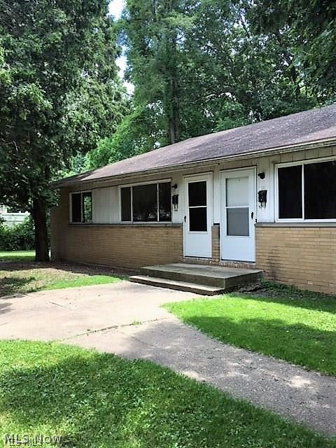 This multi-family two bedroom, one full bath each side home is part of a five home portfolio. This five home portfolio total asking is $226,000. The monthly rent for this home is $990. The monthly income for the five properties are a total of $4,440. The other properties include 1413-1415 Seward Avenue, Akron; 1630 Claudia Avenue, Akron; 1016 Andrew Street, Akron; 1342-1344 Carey Avenue, Akron.  Please see the supplements for the appraisal and pictures.