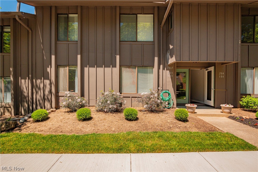 Here's your chance to own a beautiful first-floor condo in Greenwood Village! This gem is conveniently located close to Cuyahoga Valley National Parks and multiple shopping areas! Enter into this 2 bedroom unit and discover newly installed carpet all throughout the home. The sliding doors exert plenty of natural light. The charming wood-burning fireplace and beamed ceilings add a sense of coziness to the atmosphere. The living area opens nicely into the dining space which has a remote-controlled ceiling fan. In the kitchen, you’ll find a brand-new gas range and plenty of cabinet space. The two freshly painted bedrooms are spacious and full of natural light. The primary bedroom features mirrored closets that have ample clothing space. This calm residential community has so much to offer. Whether it’s going for a jog, swim, stroll with pets, or just plain relaxation, there are plenty of amenities here for you to take pleasure in. A place such as this is easy to call home!