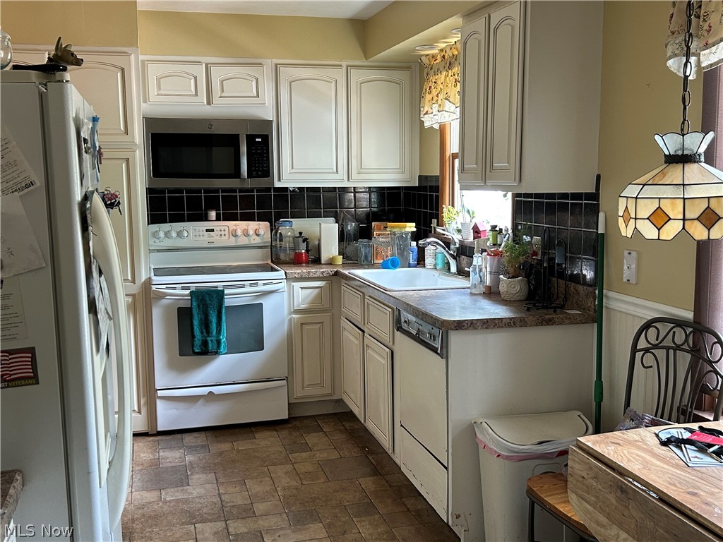 Hickory Hill 02 - Residential