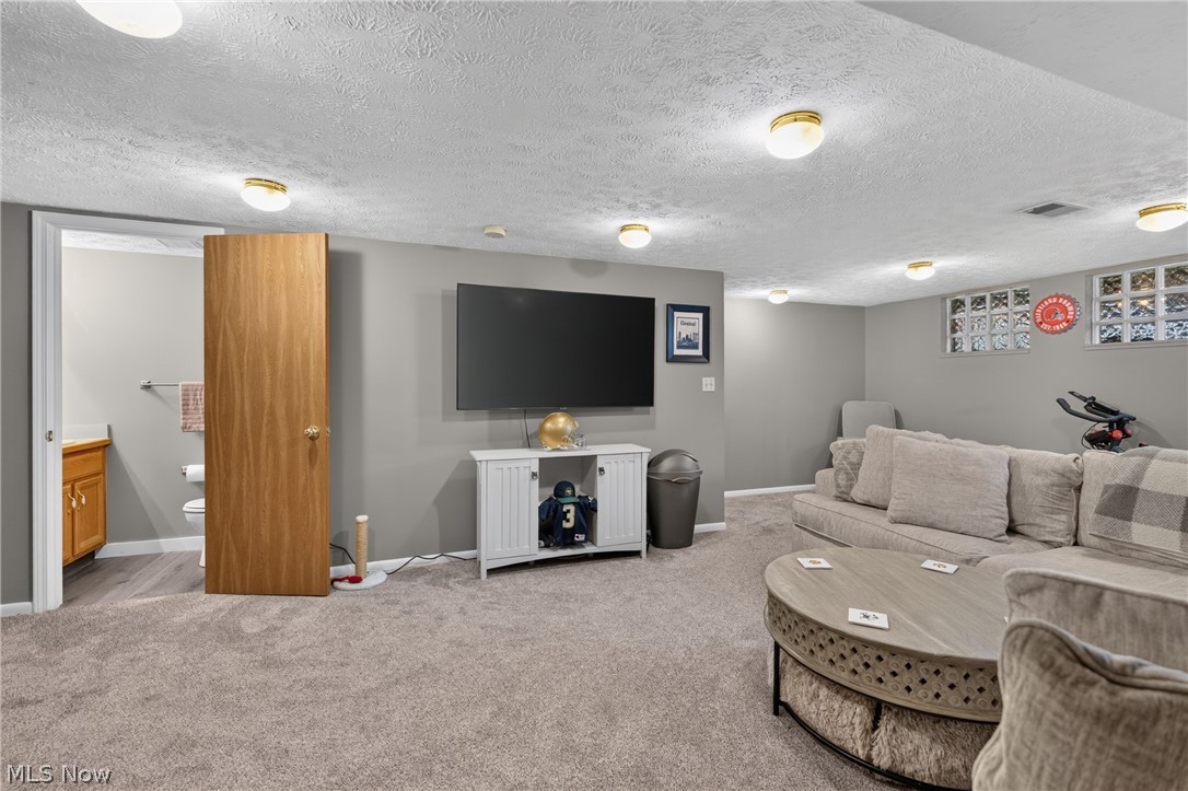 Cross Creek Condo - Residential