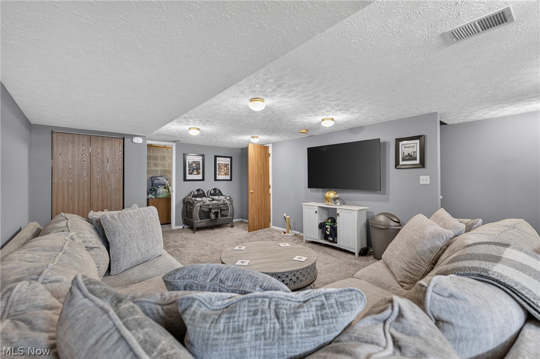 Cross Creek Condo - Residential