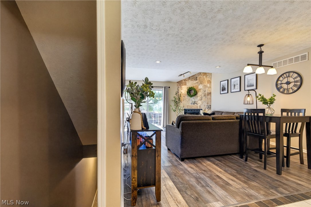 Cross Creek Condo - Residential