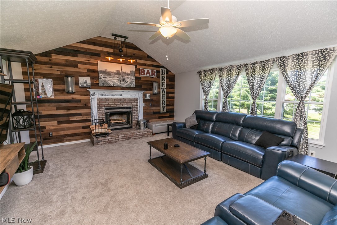 Fairfax Meadows - Residential