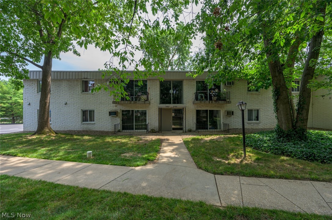 Oak Haven Condominiums - Residential