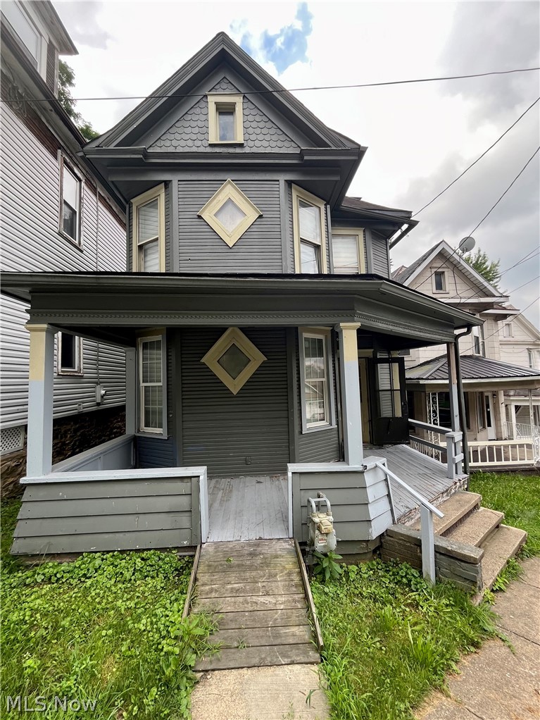 Investor Alert: High-Potential Project with a Head Start!
Looking for your next profitable portfolio addition or fix-and-flip project? Look no further than 716 Minerva St. This diamond in the rough features 3 bedrooms, 1 bathroom, and over 1,300 square feet of high-potential living space just waiting to be unlocked.
The best part? The heavy lifting has already begun. Some electrical has already been upgraded, saving you precious time, labor, and initial budget headaches. With a solid structure and a classic layout, this property is a completely blank canvas ready for your crew. Whether your strategy is a quick turn-around flip or building long-term rental equity (BRRRR), the upside potential here is massive. Bring your contractor, your flashlight, and your spreadsheet—opportunity is knocking. Property sold strictly as-is. Cash or rehab loans only.