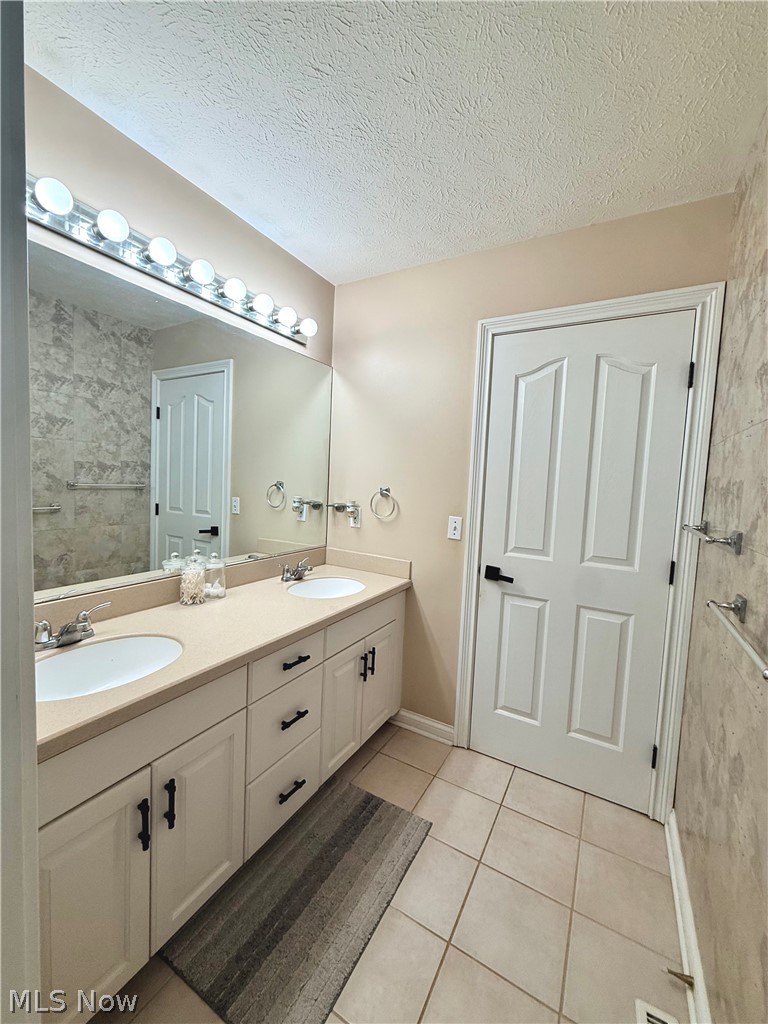 Westwood Farms 01 - Residential