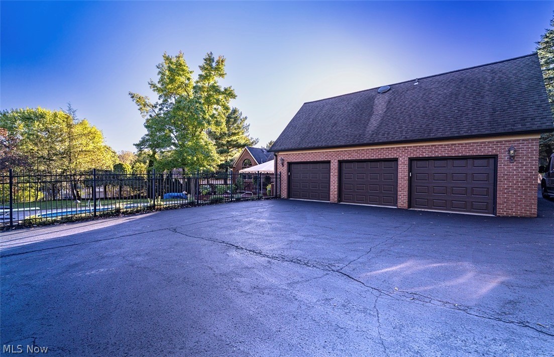 Hills & Dales - Residential