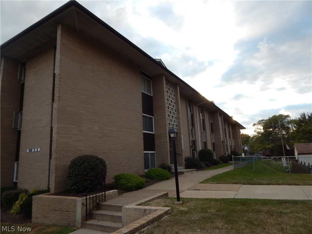 Georgetown Arms Condo - Residential