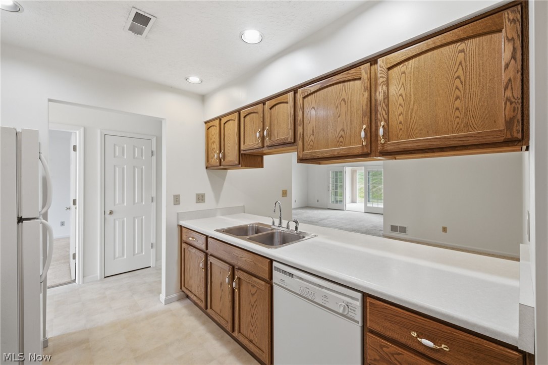Oakbrook Condos - Residential