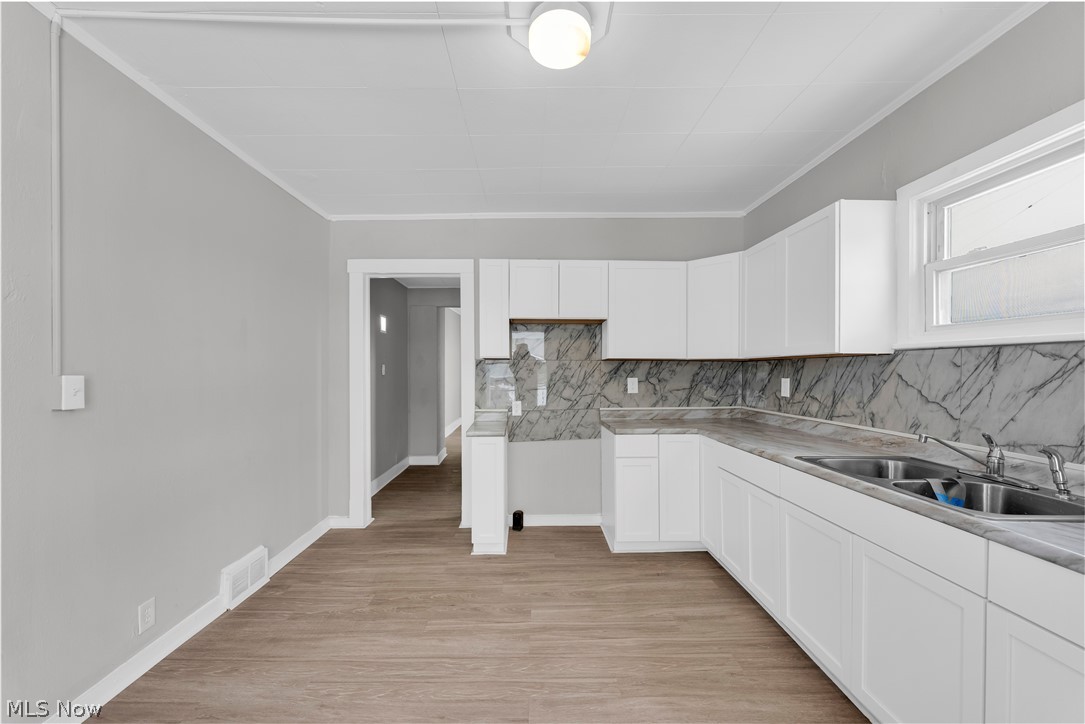 Moses Fishs - Residential Lease