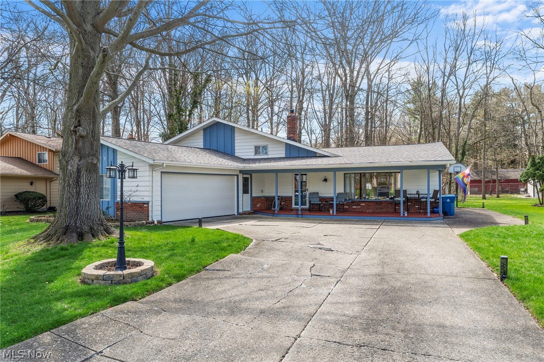 Welcome to this beautifully updated home offering over 2,000 square feet of spacious living on a large lot tucked away on a private cul-de-sac in a prime location. With its ideal blend of space, privacy, and modern updates, this home is perfect for both everyday living and entertaining. This split-level design features a light-filled main level with a living room and dining room showcasing high ceilings, along with an eat-in kitchen complete with sliding doors that open to a deck overlooking a serene, wooded view. Upstairs, you’ll find three comfortable bedrooms and a full bathroom, while the lower level offers an additional living area perfect for a flex space, home office, or gym, plus a half bath, laundry room, and a fourth bedroom! The expansive backyard provides plenty of room to entertain or simply enjoy a peaceful outdoor retreat. Enjoy being just around the corner from North Olmsted Community Park and minutes from shopping and dining at Great Northern Mall, with recent updates including a completely rebuilt furnace (2025), brand new roof (2024), hot water tank (2023), freshly painted interior and exterior, newer flooring throughout, and washer/dryer (2026). Ask your realtor for the additional home details!