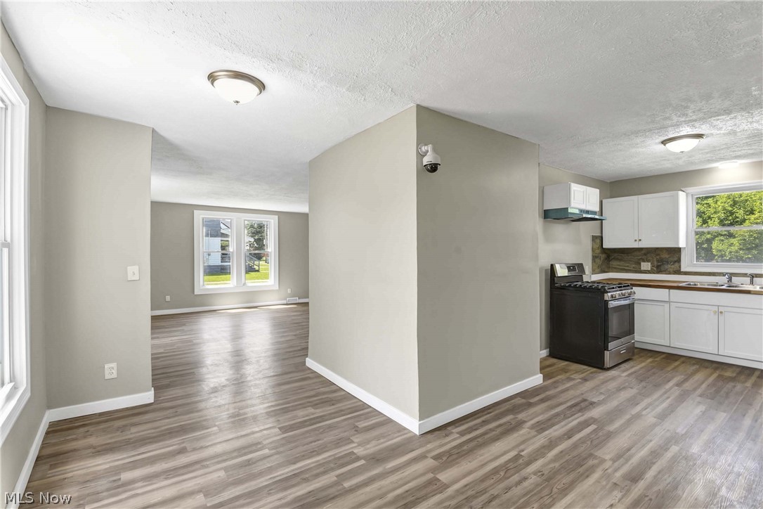 Joseph S Van De Boes Greenhur - Residential