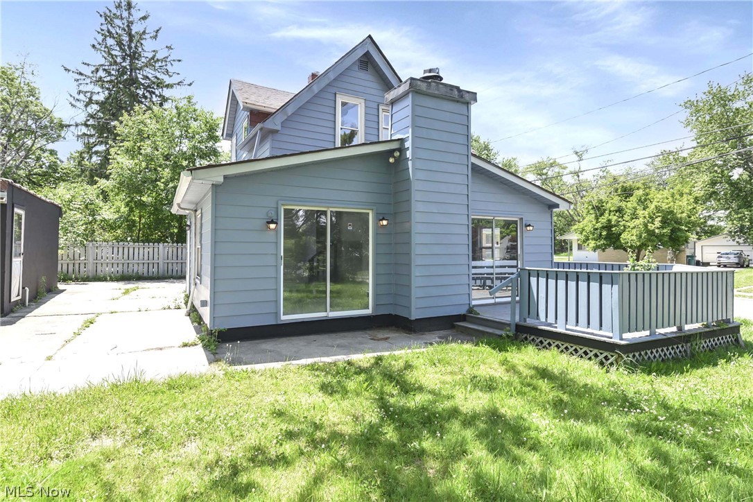 Joseph S Van De Boes Greenhur - Residential