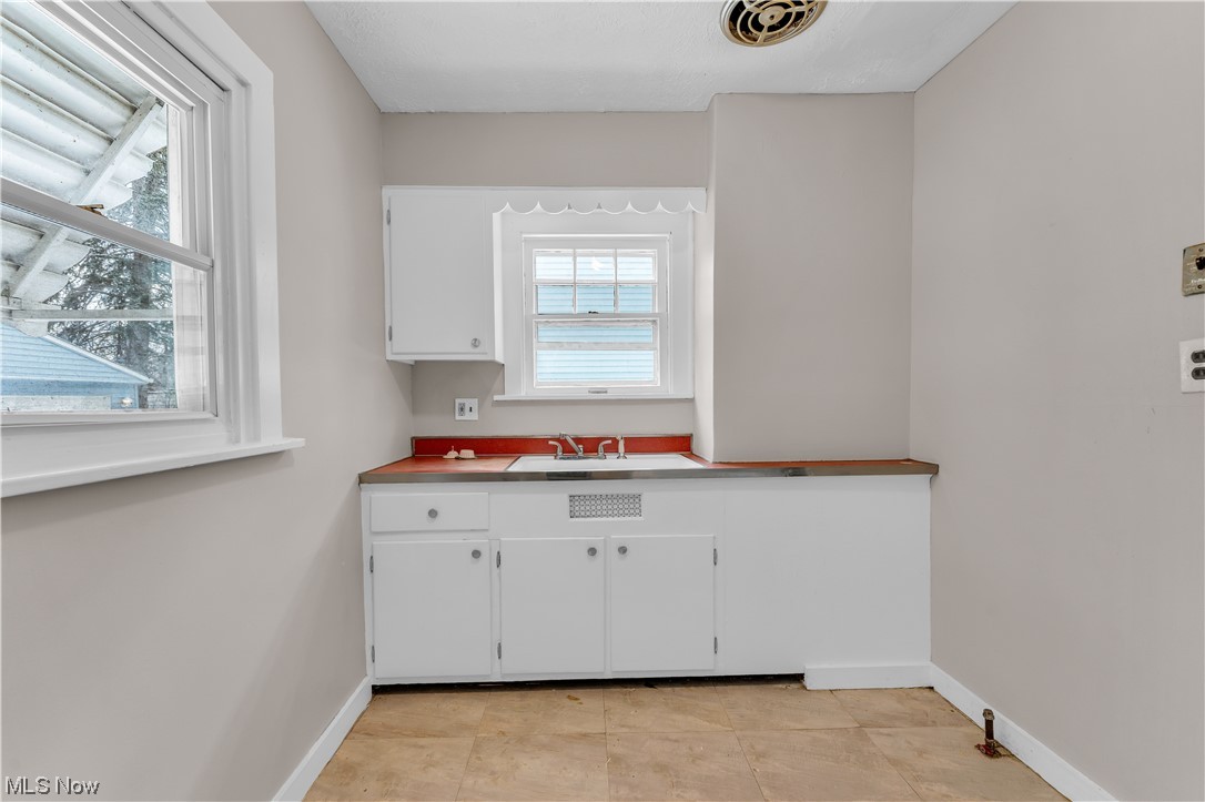 Beverly Park - Residential Lease