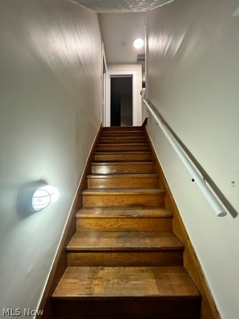 William Waterwrorth's Add - Residential Lease