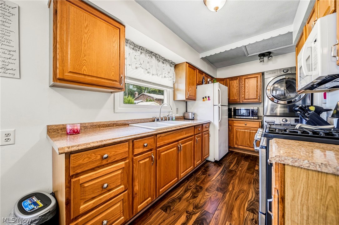 Madison Golf Lakelands - Residential