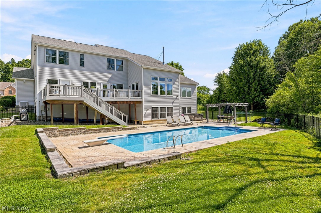 Creekside Ridge - Residential
