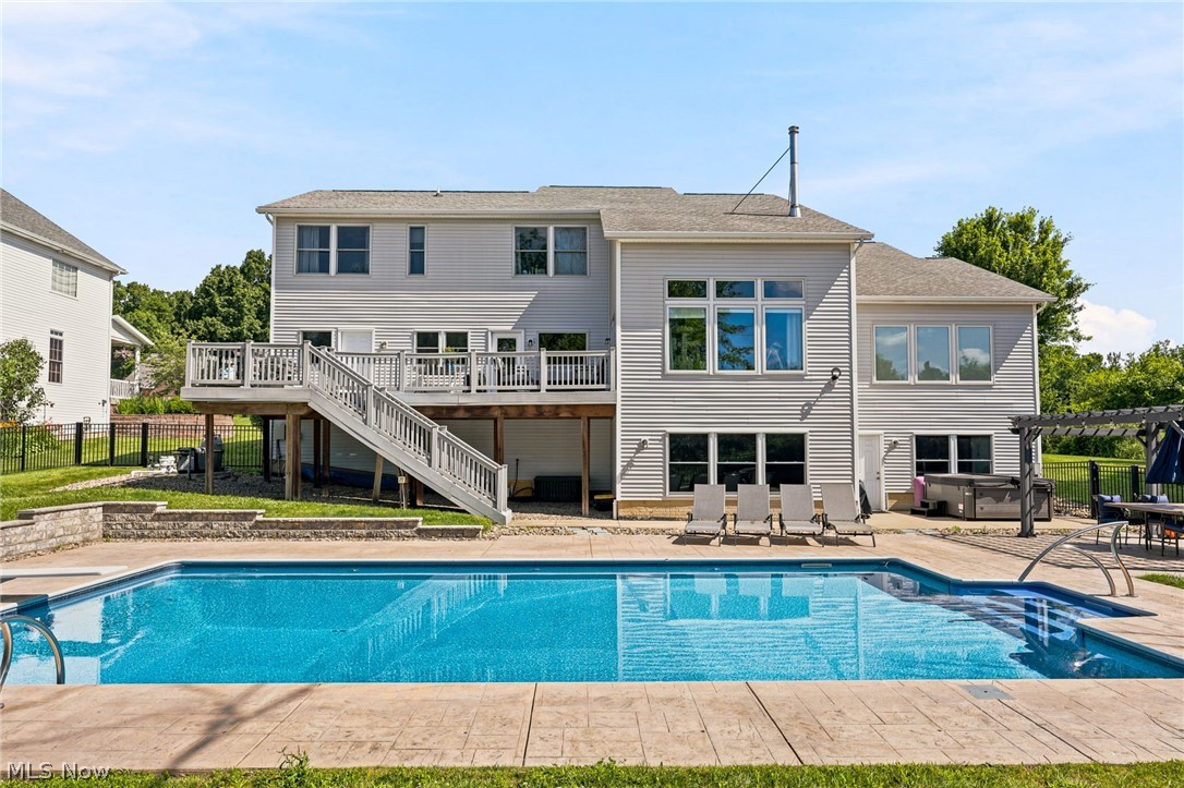 Creekside Ridge - Residential