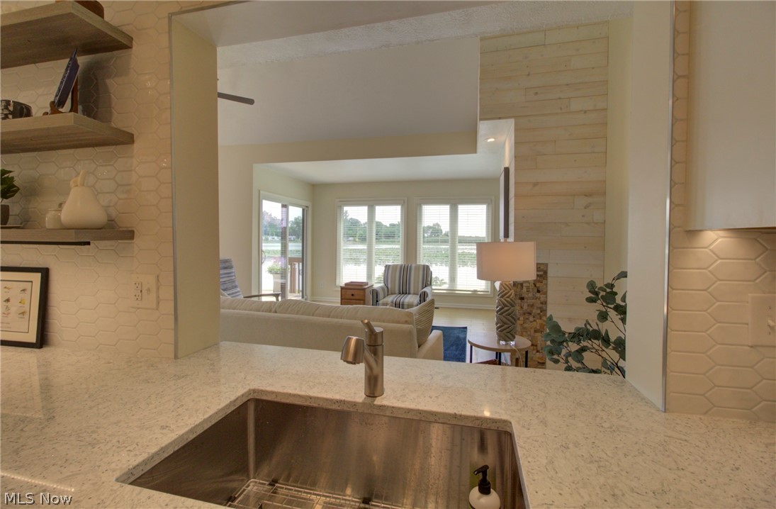 Lake In Woods Condo - Residential