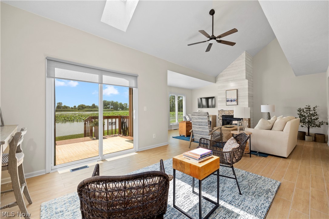 Lake In Woods Condo - Residential