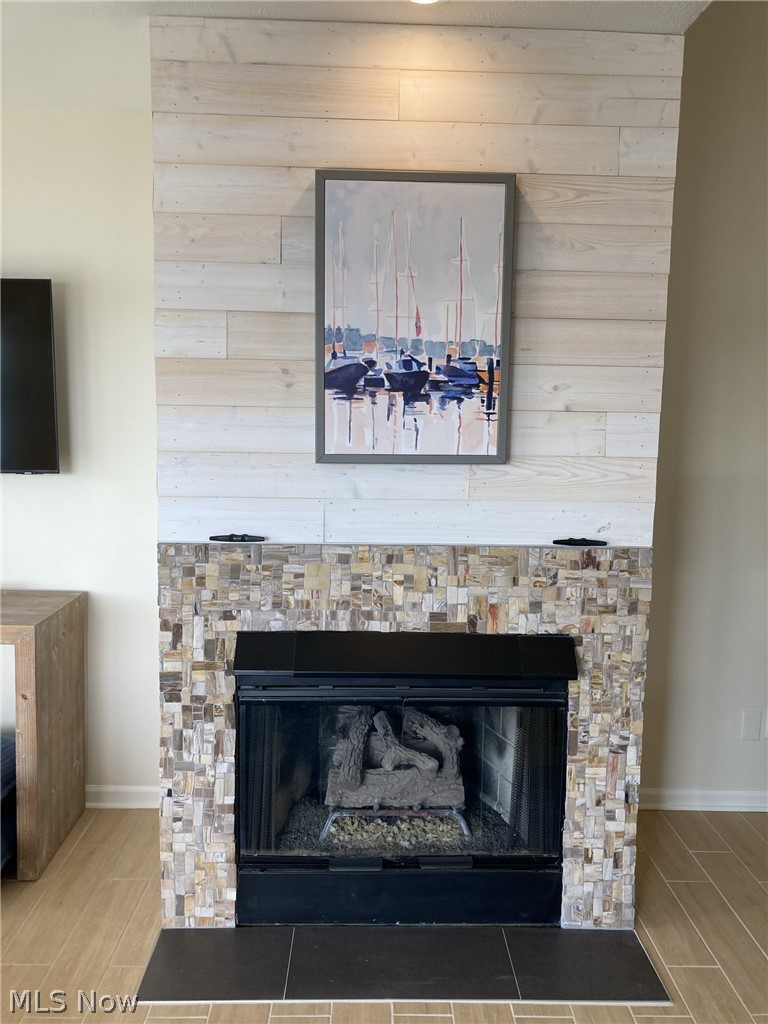Lake In Woods Condo - Residential