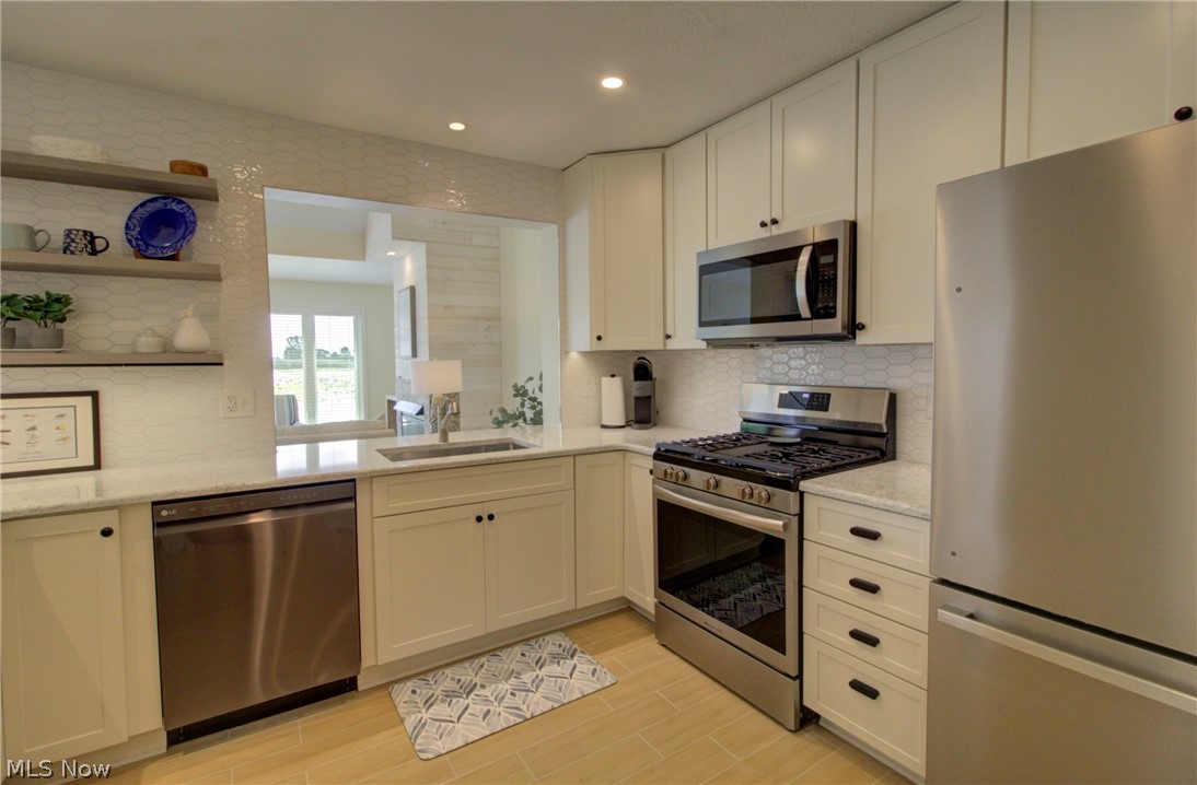Lake In Woods Condo - Residential