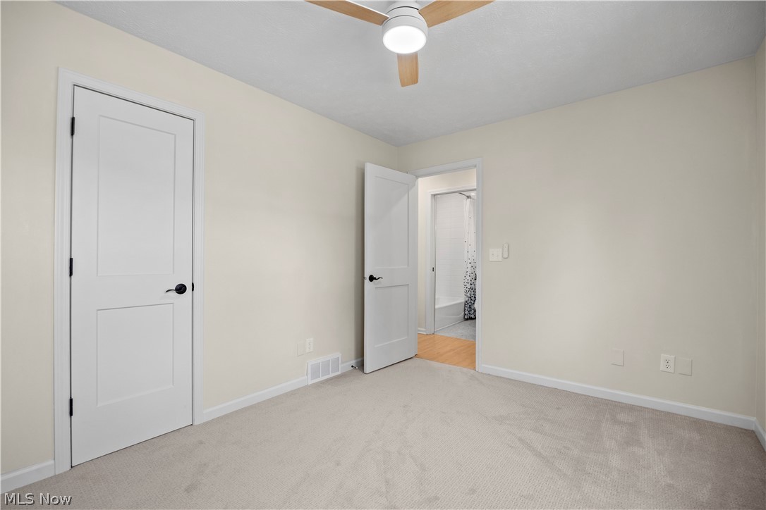 Lake In Woods Condo - Residential