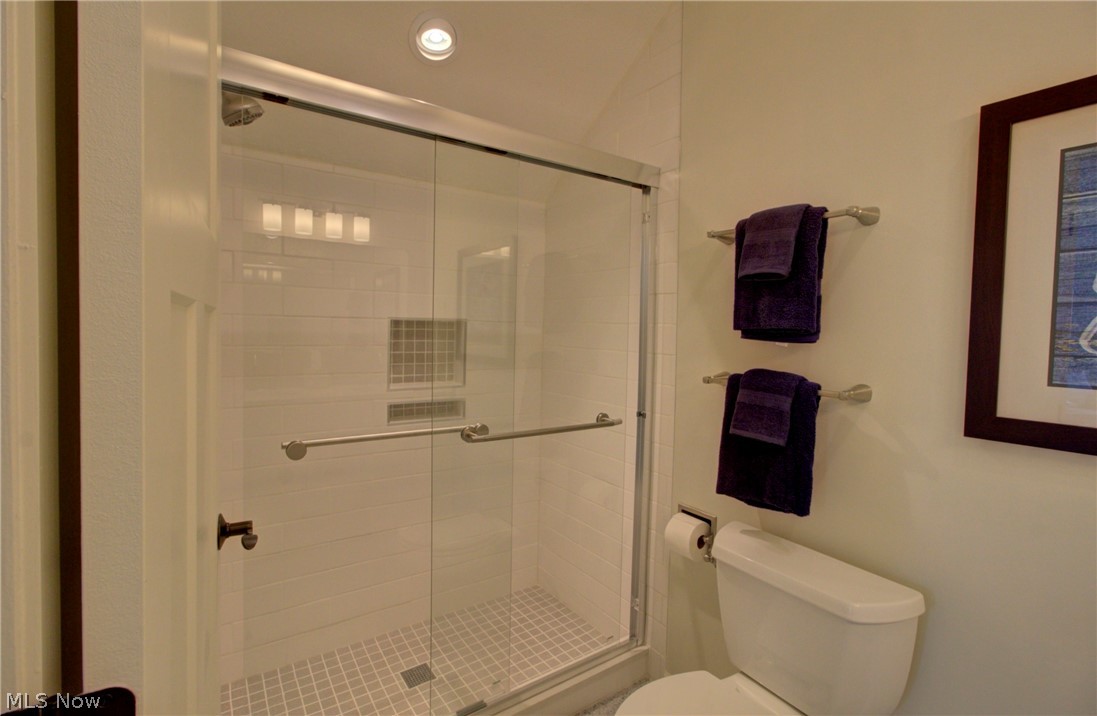 Lake In Woods Condo - Residential