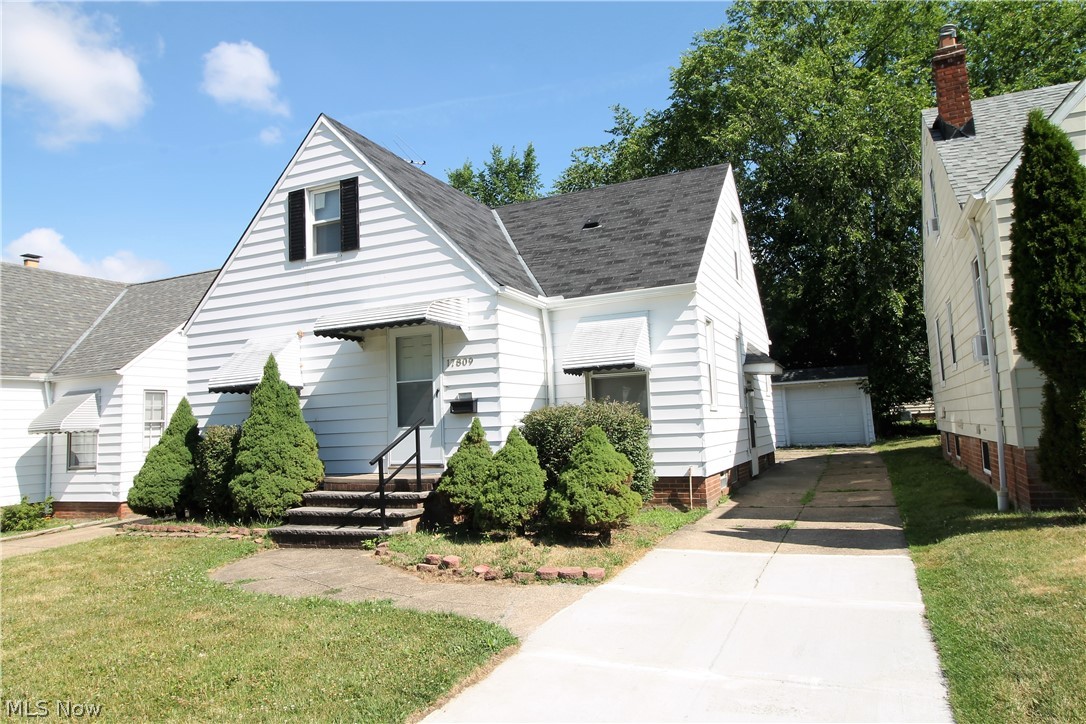 Maple Heights - Residential