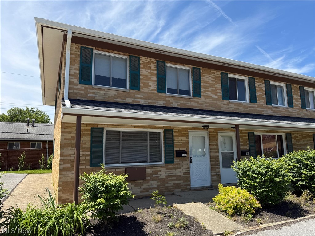Arlington Condo - Residential