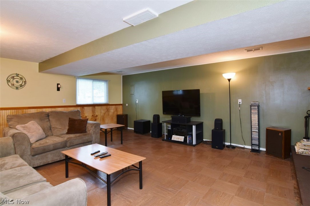 Kiesel Cos - Residential