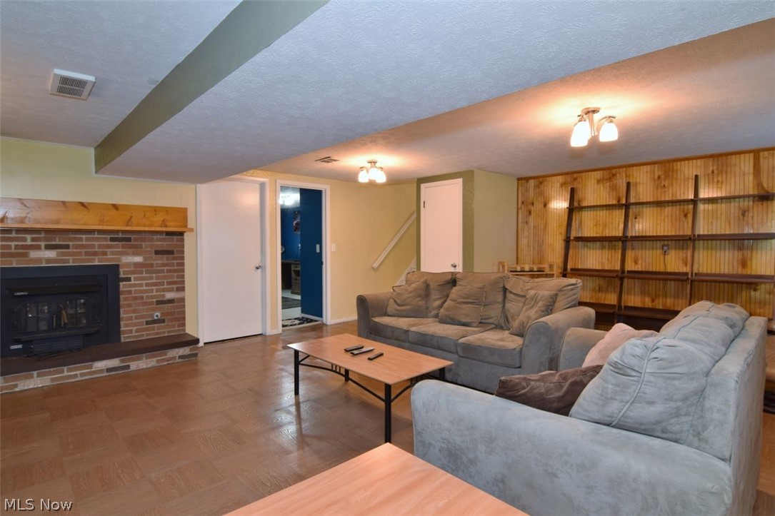 Kiesel Cos - Residential