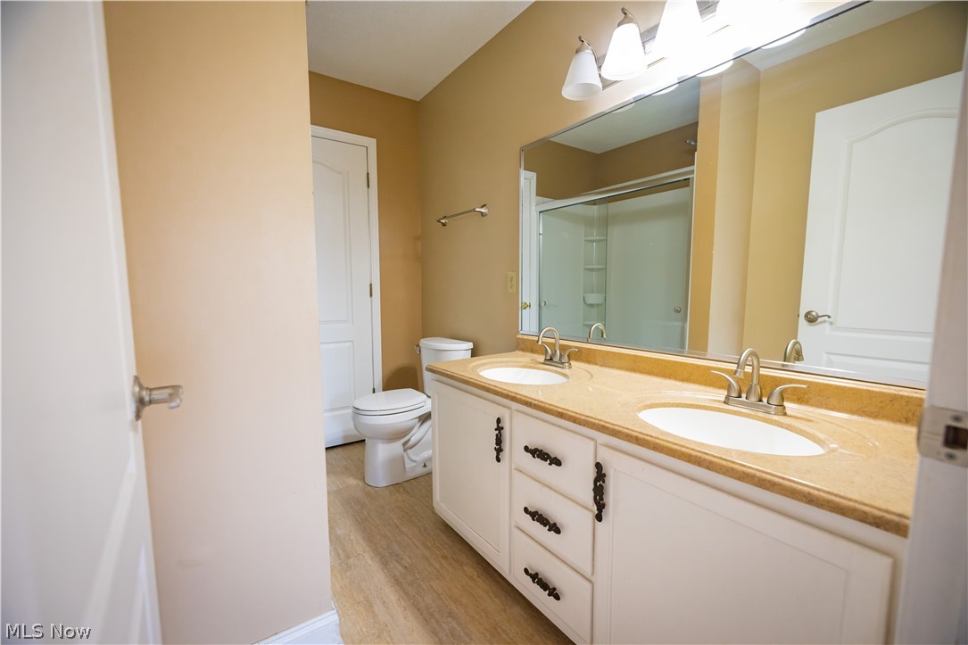 Alexandra Place Condo - Residential