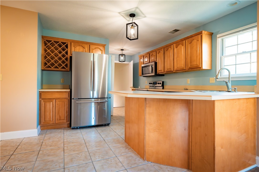 Alexandra Place Condo - Residential