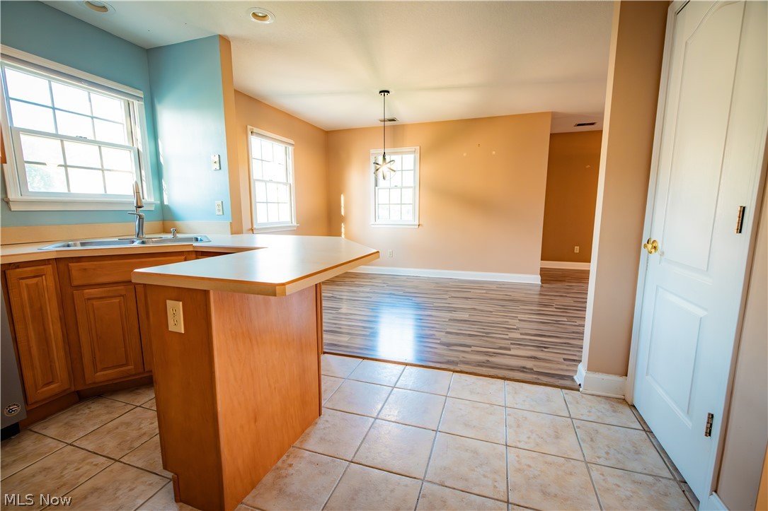Alexandra Place Condo - Residential