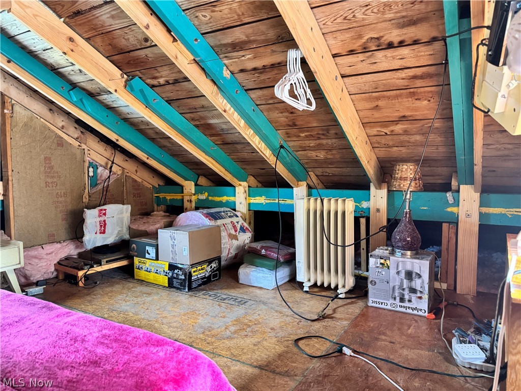 Log Cabin - Residential